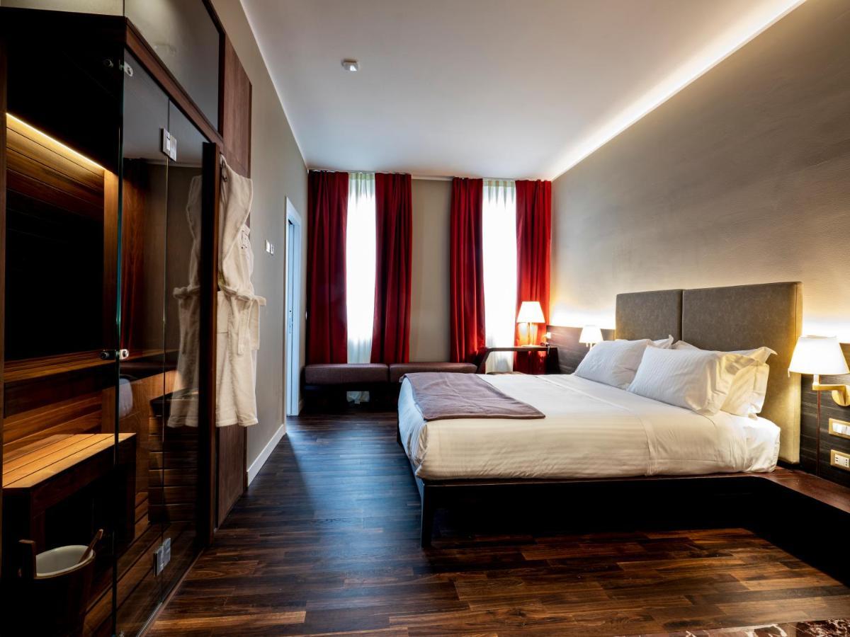 Hotel 10 Keys Milão