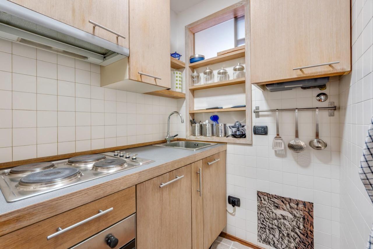Easylife - Classic Flat In Corso Apartment Milan