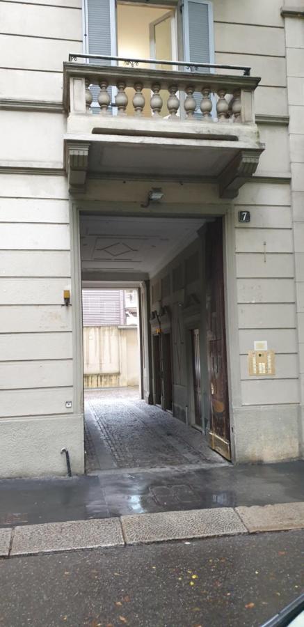 Meta Italy Sui Navigli Apartamento Milão