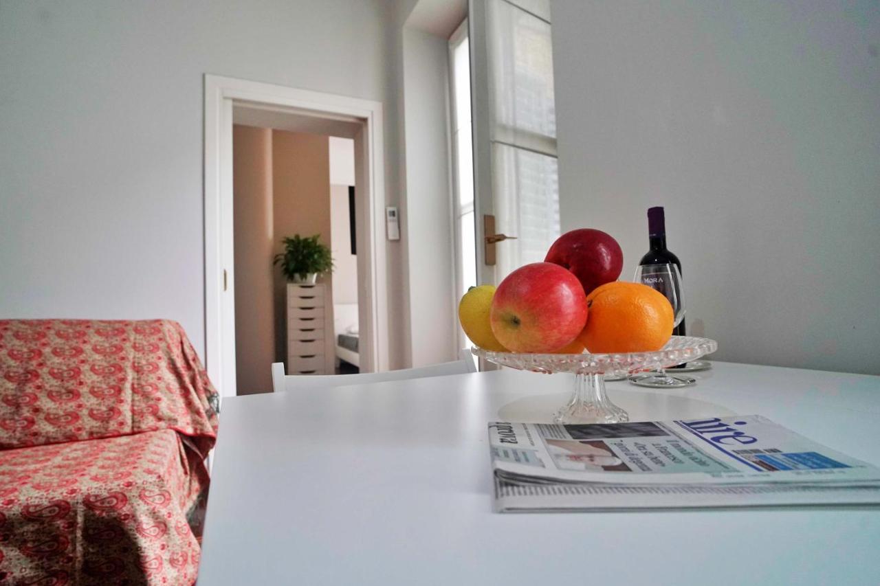 Chic 1bdr With Shared Terrace Steps From Duomo By Rentopolis Mailand