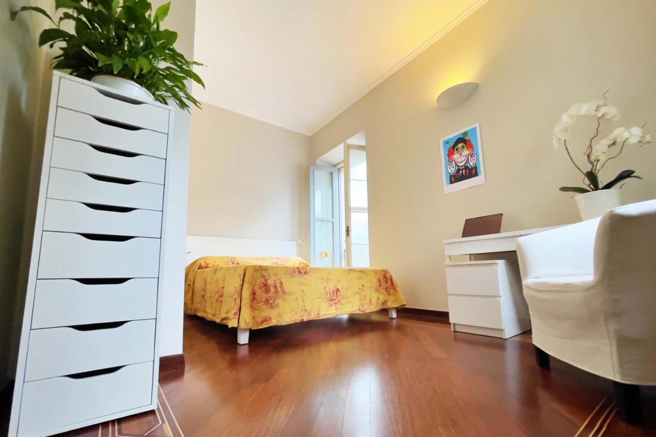 Chic 1bdr With Shared Terrace Steps From Duomo By Rentopolis *
