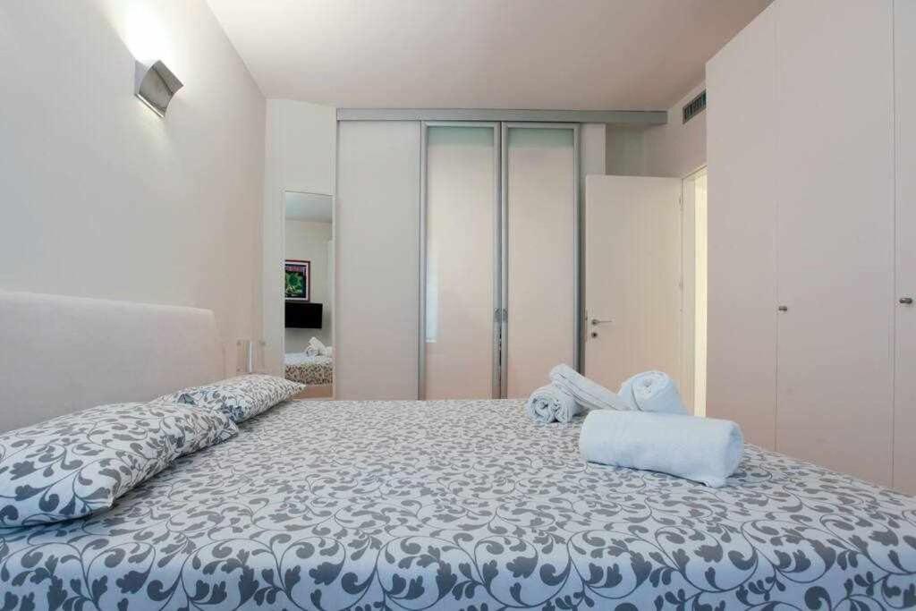 Brera Area Lovely Close To Piazza Duomo Apartment