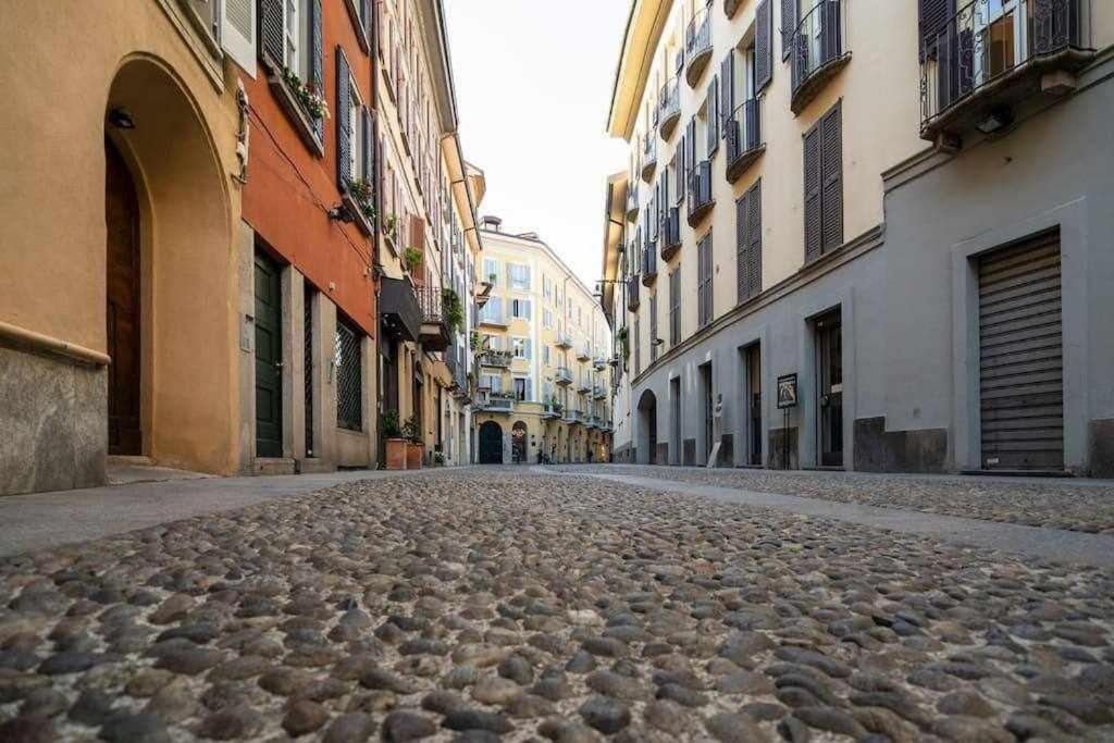 Brera Area Lovely Close To Piazza Duomo Apartment