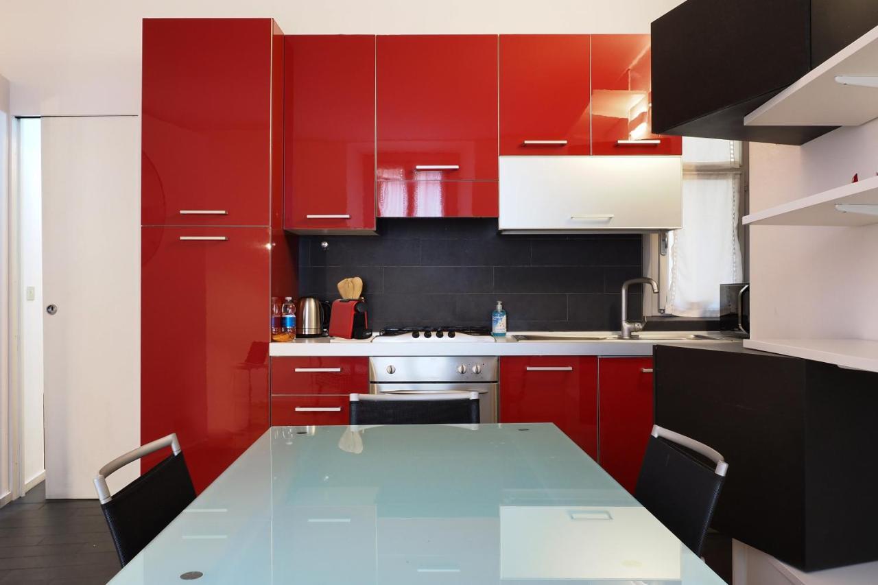 Apartment Mila Alessi Mailand
