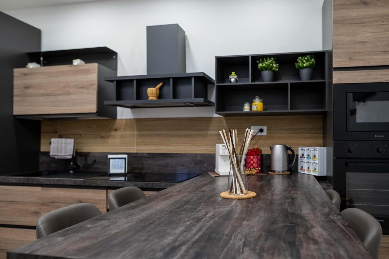 L Arche Comfort & Relax Brown Di Via Varesina Apartment Mailand