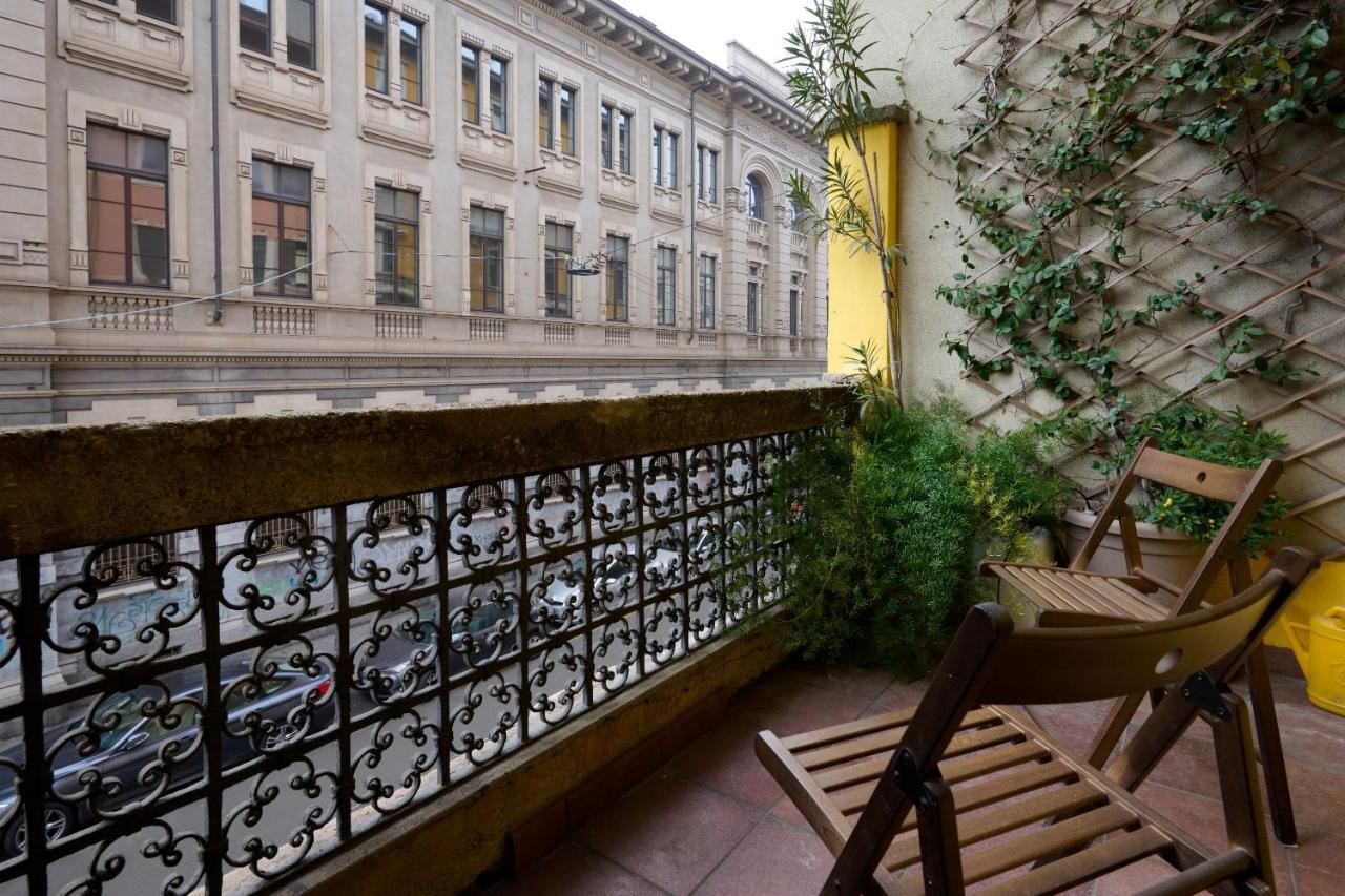 Artist Nadia's In Porta Vercellina Apartment