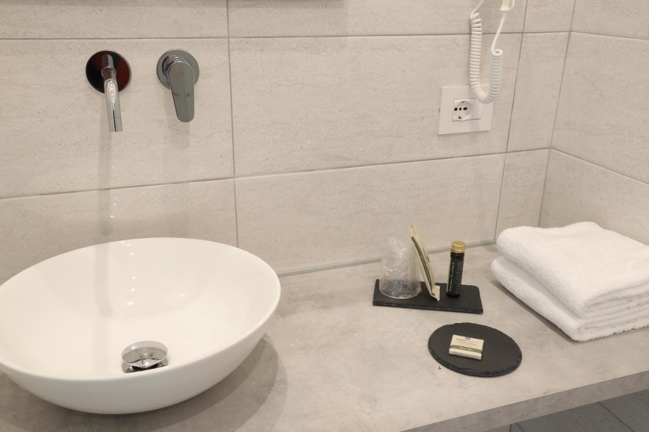 Cadorna Luxury Hotel *