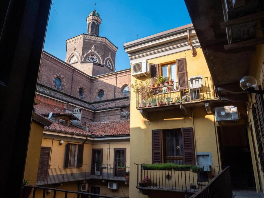 Romantic Flat On Navigli River By Easylife Apartamento Milão