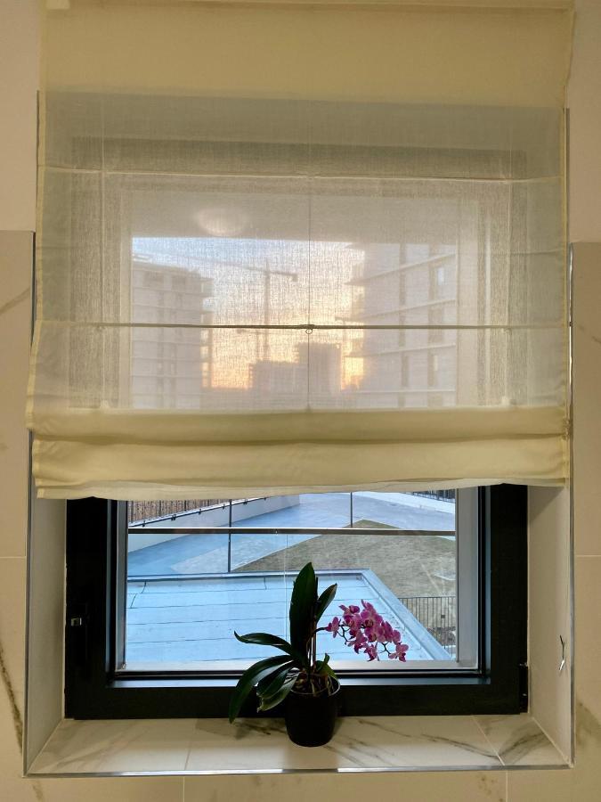 East Uptown High Tech Studio