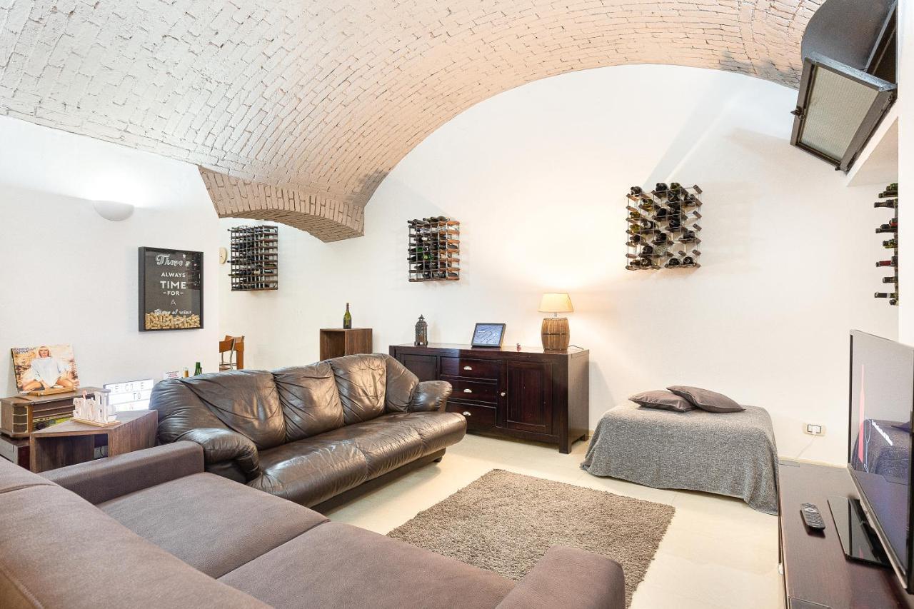 La Cantinetta Di - The Wine Cave In Milan, Huge 110sqm Next To Station Apartamento Milão
