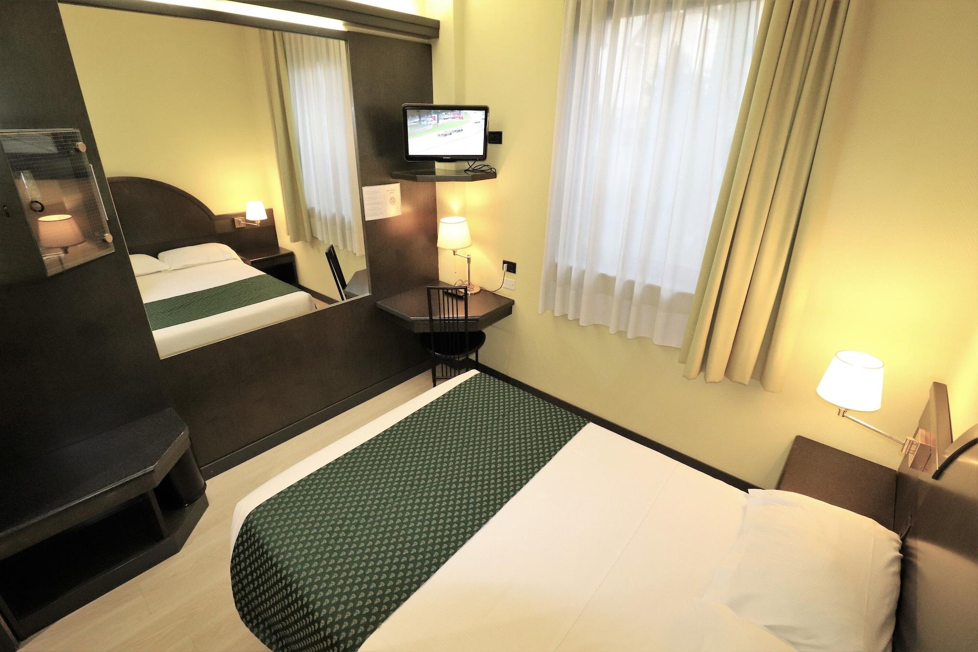 Domenichino Hotel