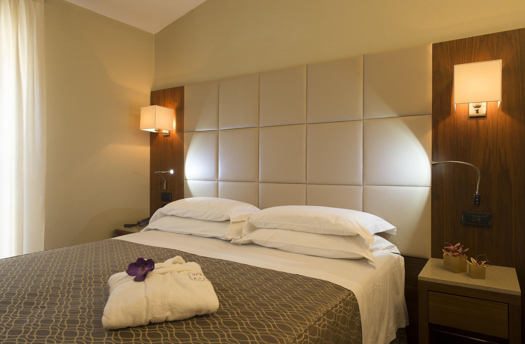 Hotel Fenice 3*
