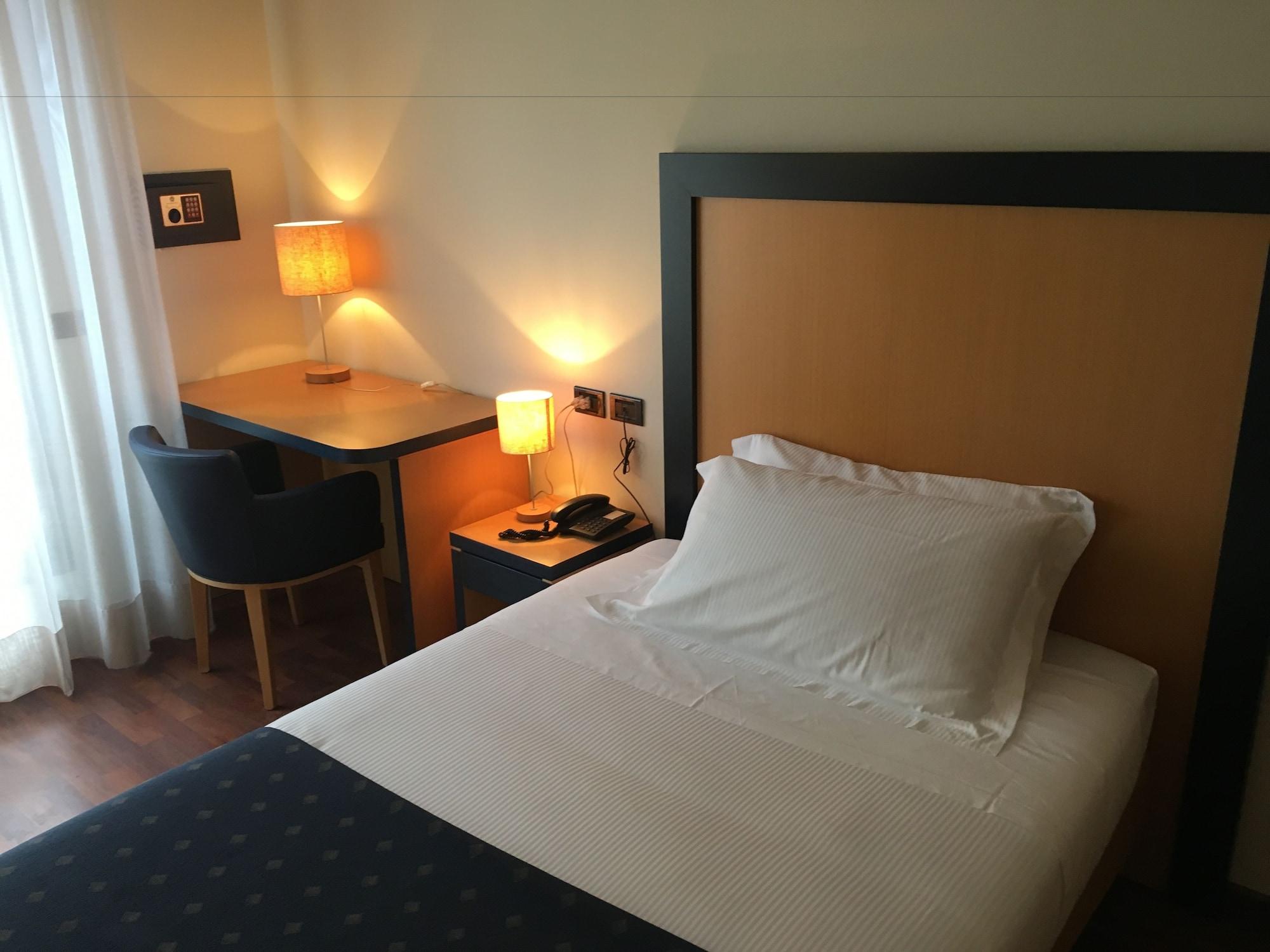 Hotel Plus Welcome