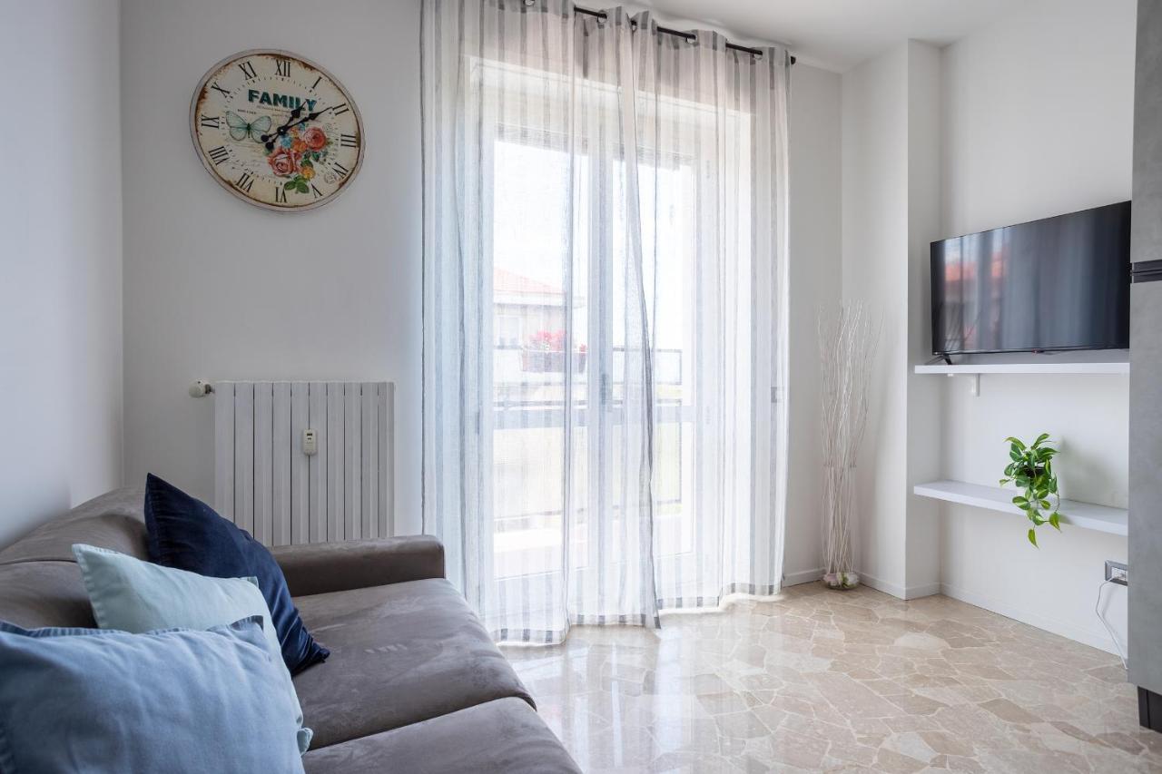 Apartment - Parking And Comfort - Spacious Up To 8 Pax *