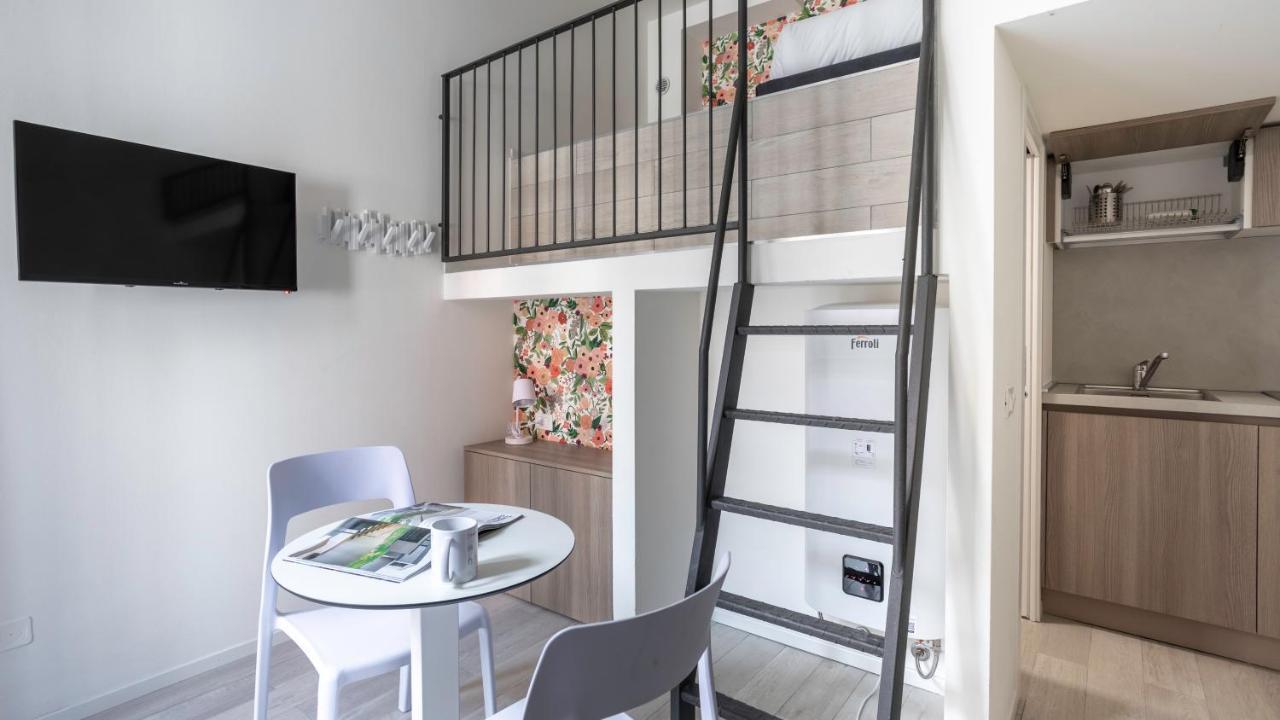 Italianway - The B Village Business Apartment *