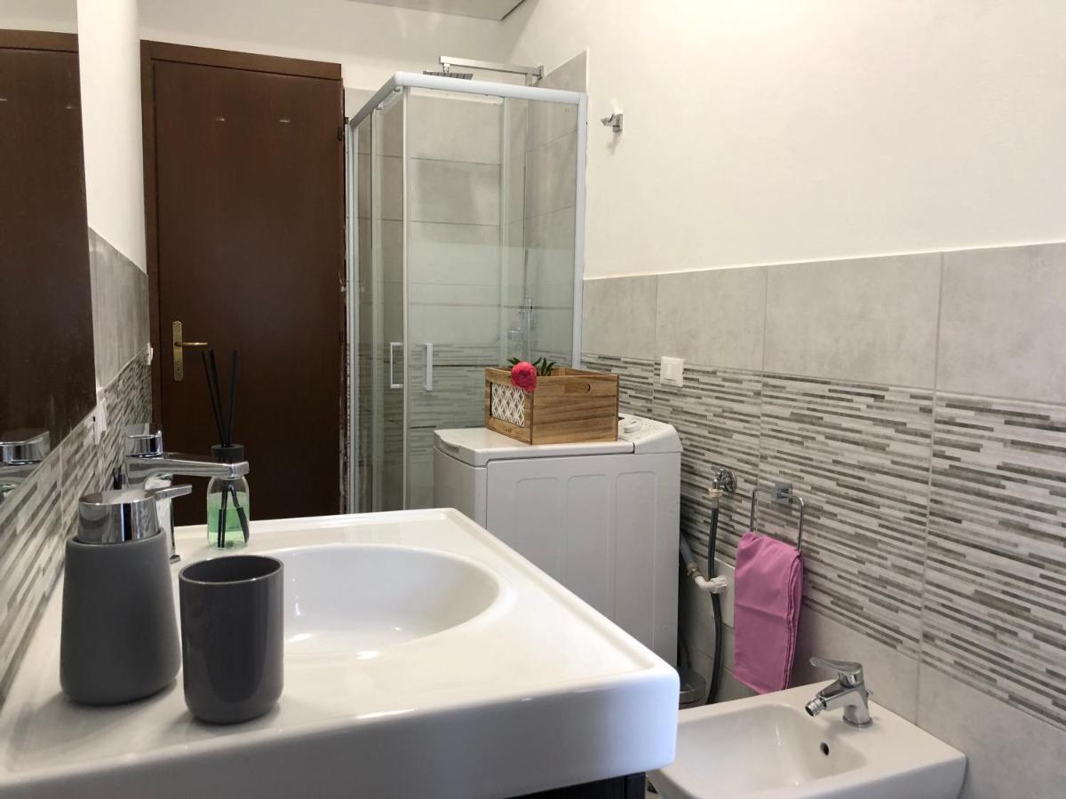 Apartamento Ampio Bilocale A Milão