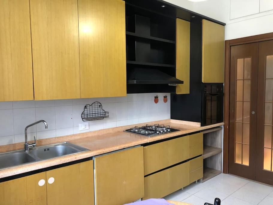 Ampio Bilocale A Apartamento Milão