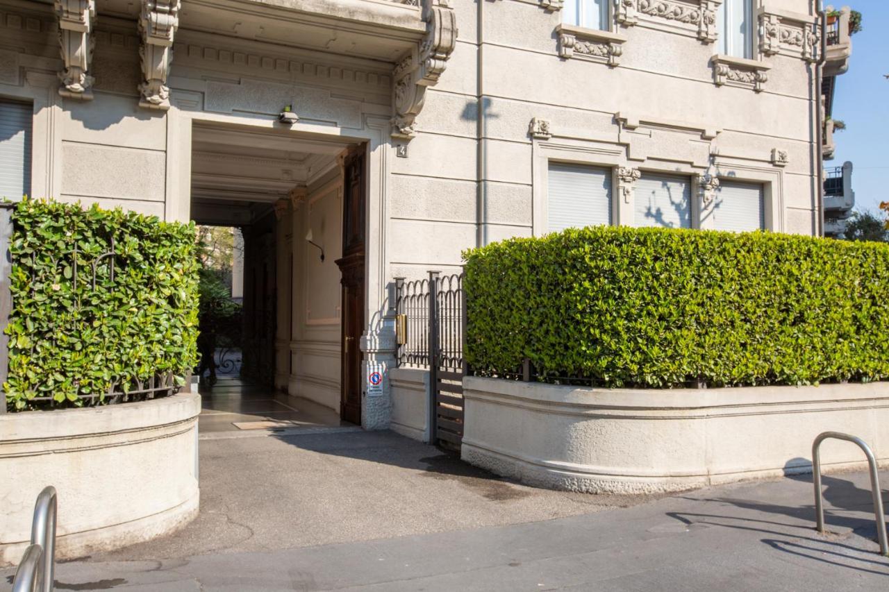 Mondadori * Milan