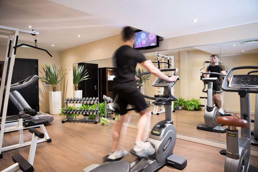 Starhotels Tourist Hotel 4*