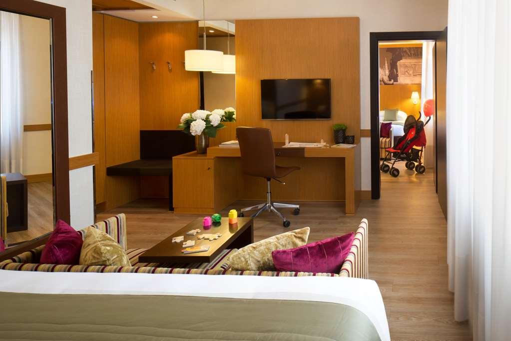 Starhotels Tourist 4*