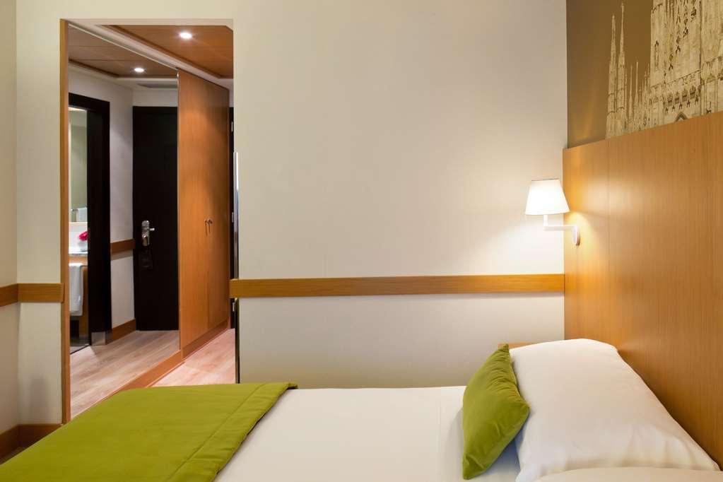 Starhotels Tourist Milão