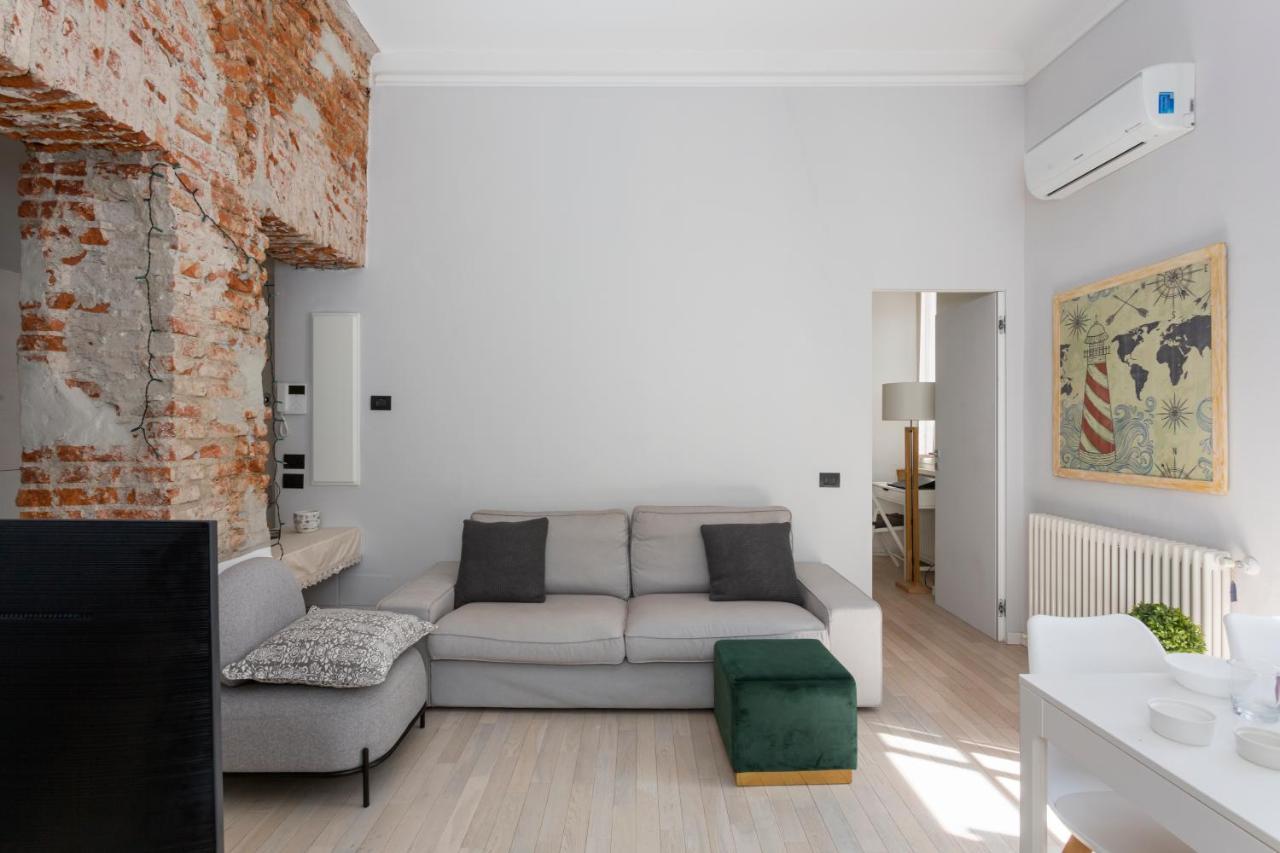 Lovely & Modern In China Town Area - Via Rosmini Apartment *