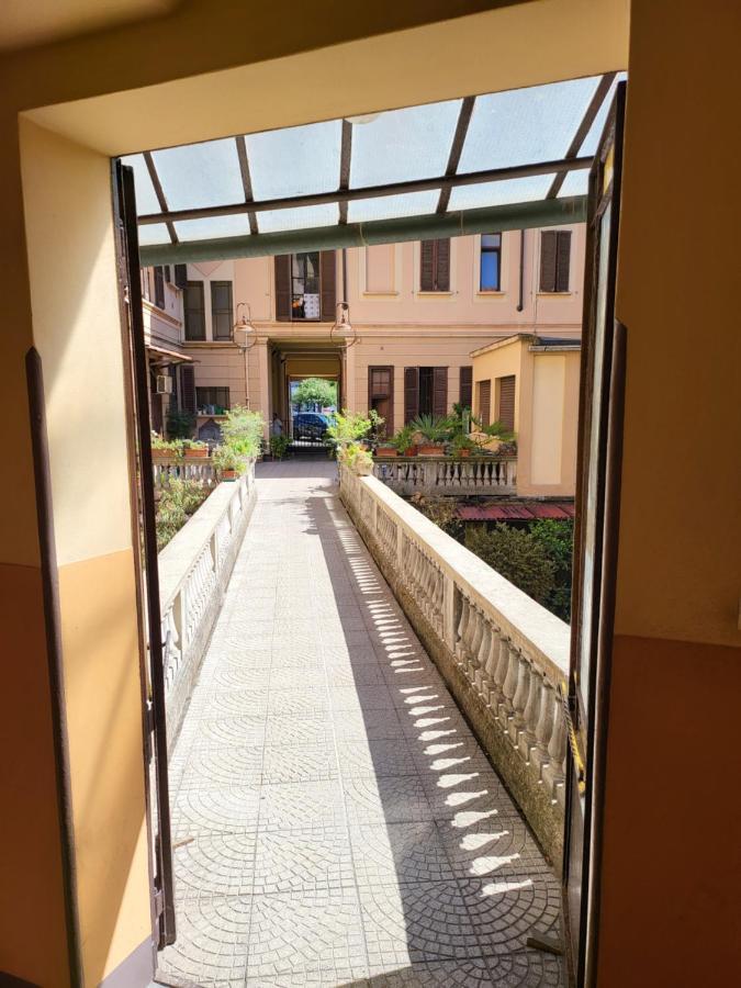 Delizioso Bilocale In Zona Fondazione Prada 4 Piano Senza Ascensore Apartamento Milão