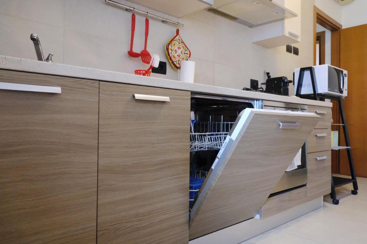 Way Rent - Elegante Loft Con Terrazzo * Milão