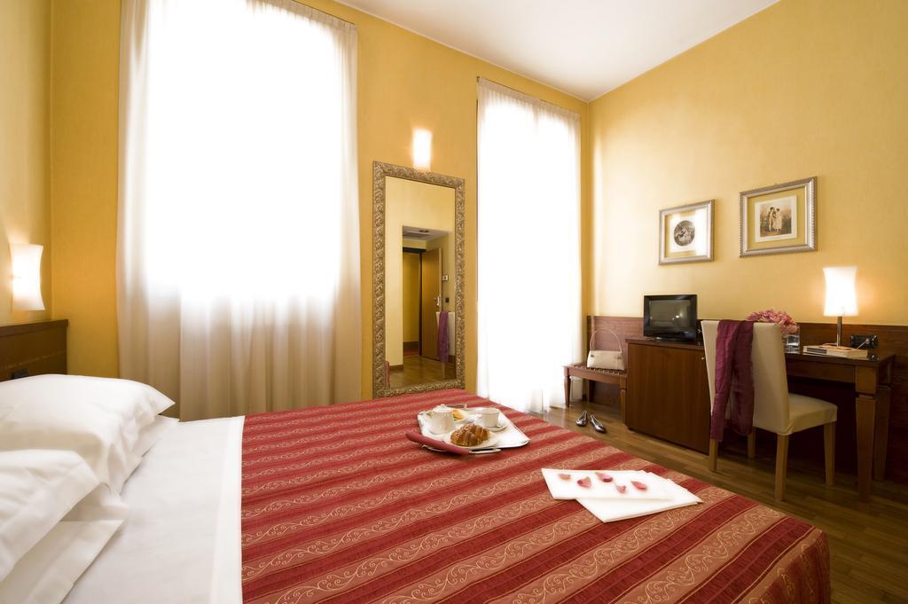 Fenice Hotel