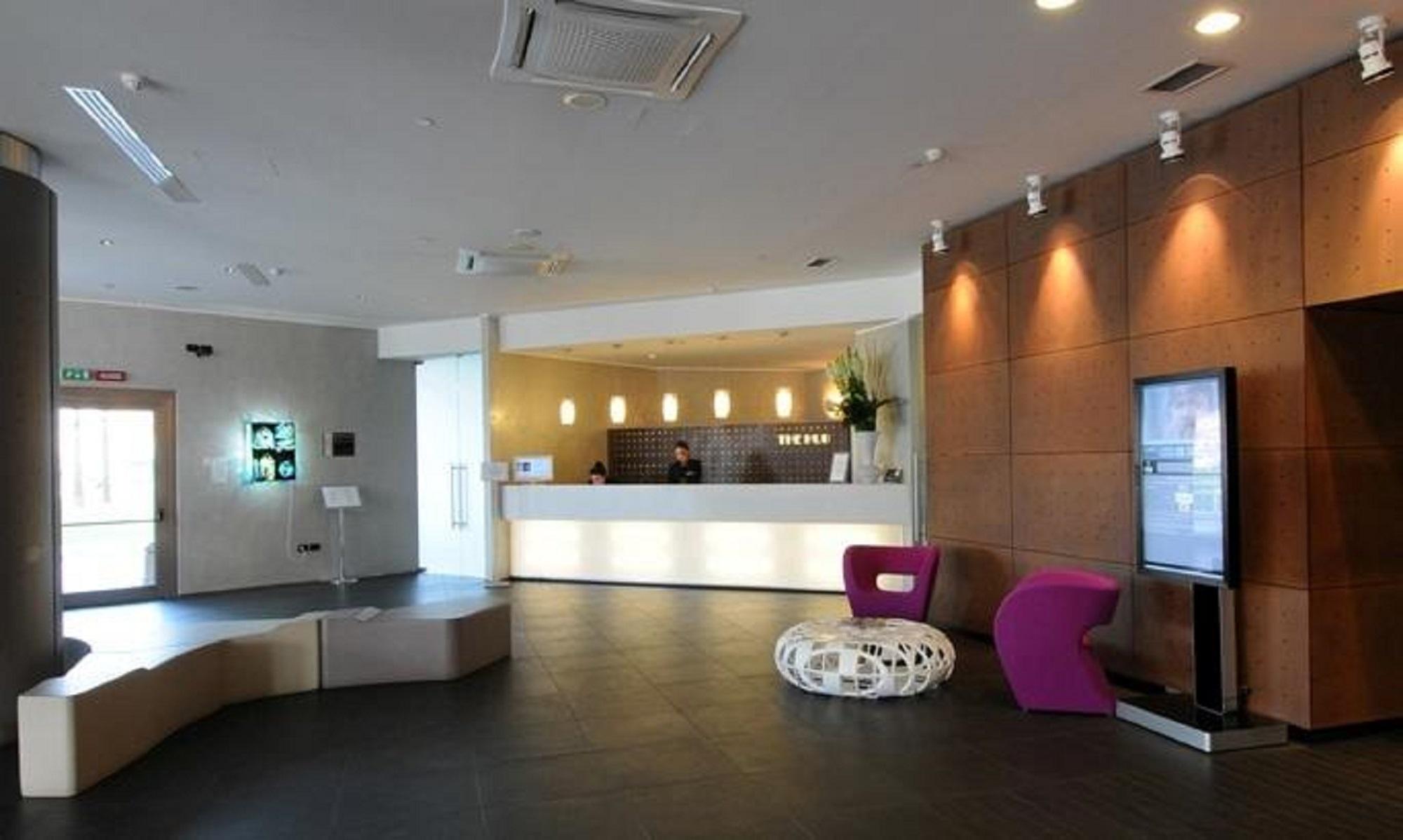 Best Western Plus The Hub Hotel 4*