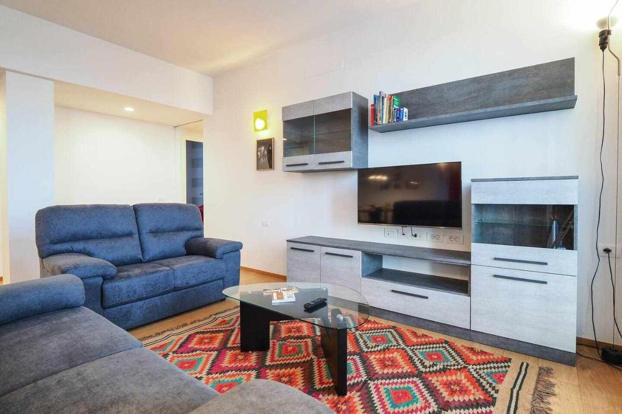 Uca14 Luxury Large 3brs Private Terrace Citylife Apartment Mailand