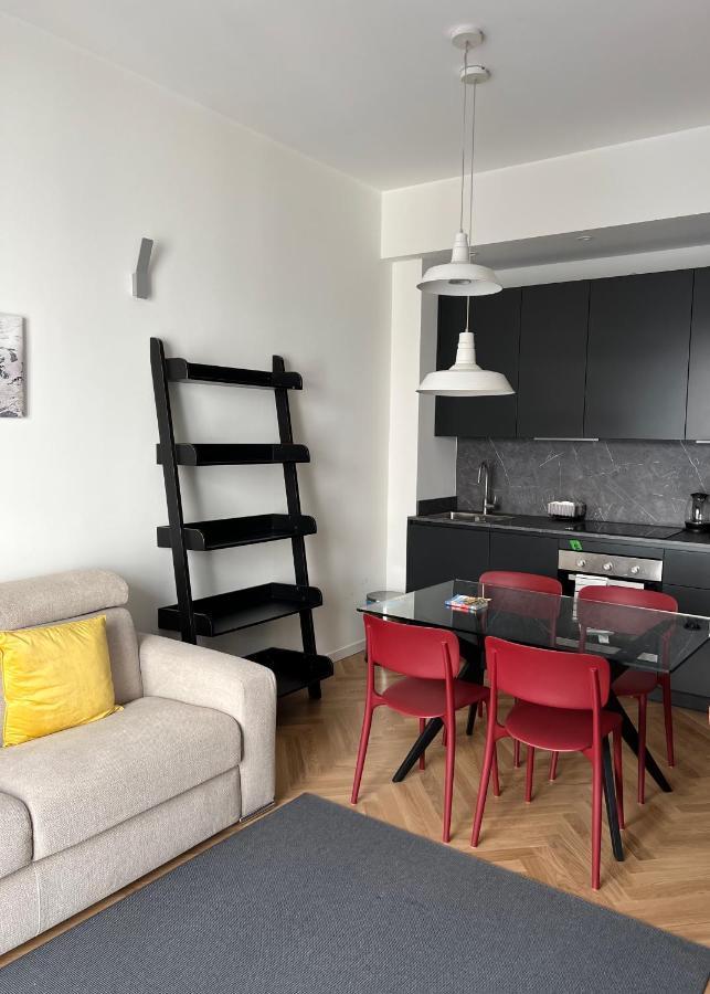 Apartamento Milano: Incantevole In Pieno Centro - Fancy Yellow