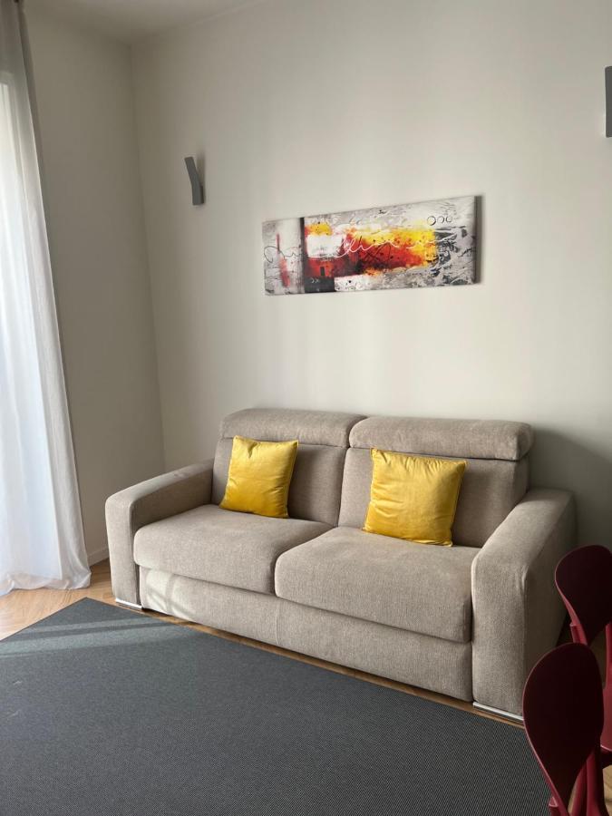 Apartamento Milano: Incantevole In Pieno Centro - Fancy Yellow