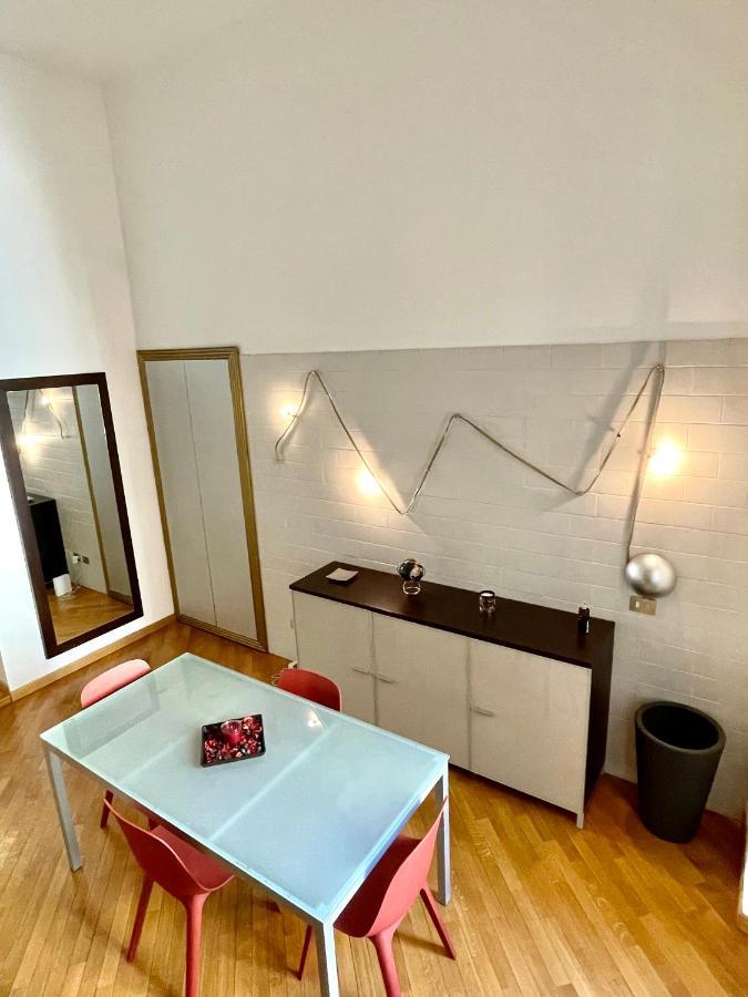 Apartamento * * Luxury Bijoux In Brera - Centre Of * *