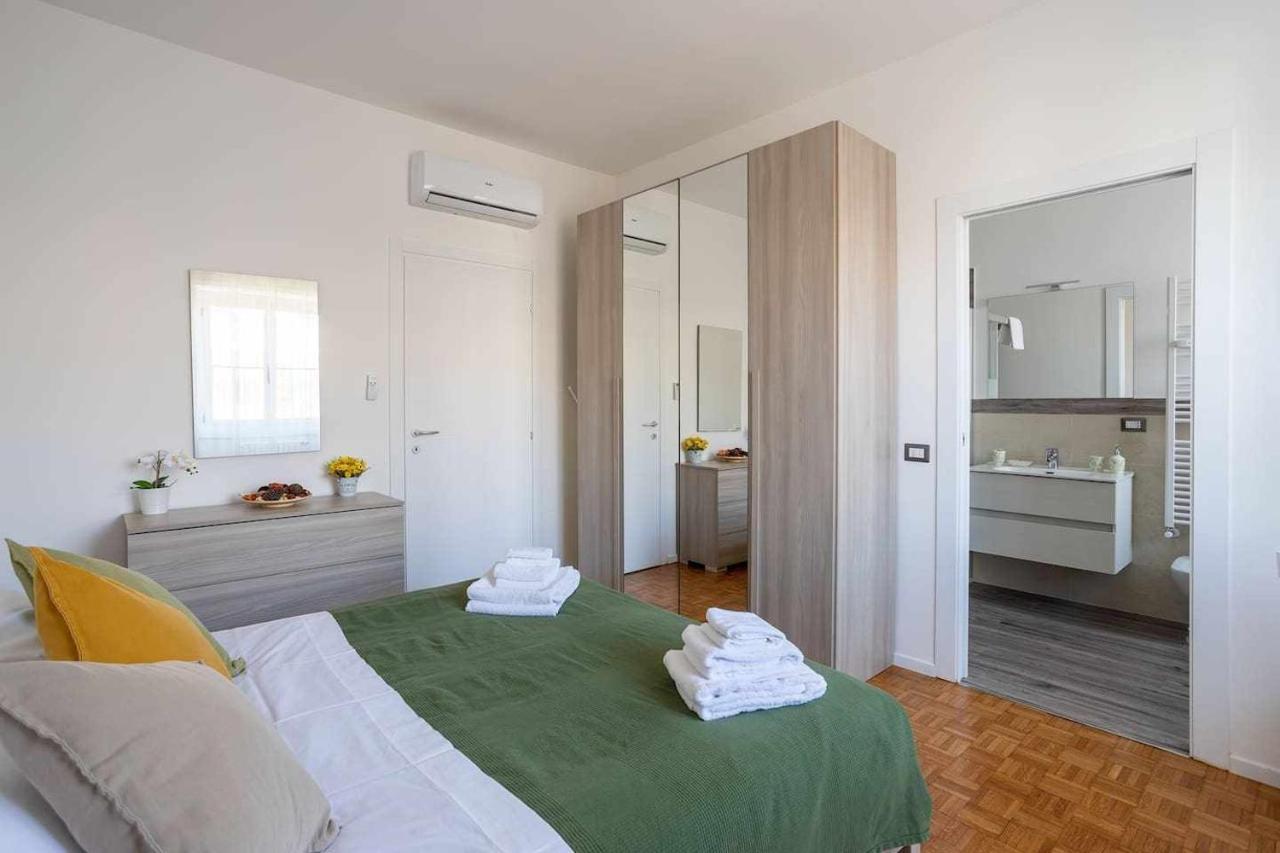 - Parking And Comfort - Spacious Up To 8 Pax Mailand