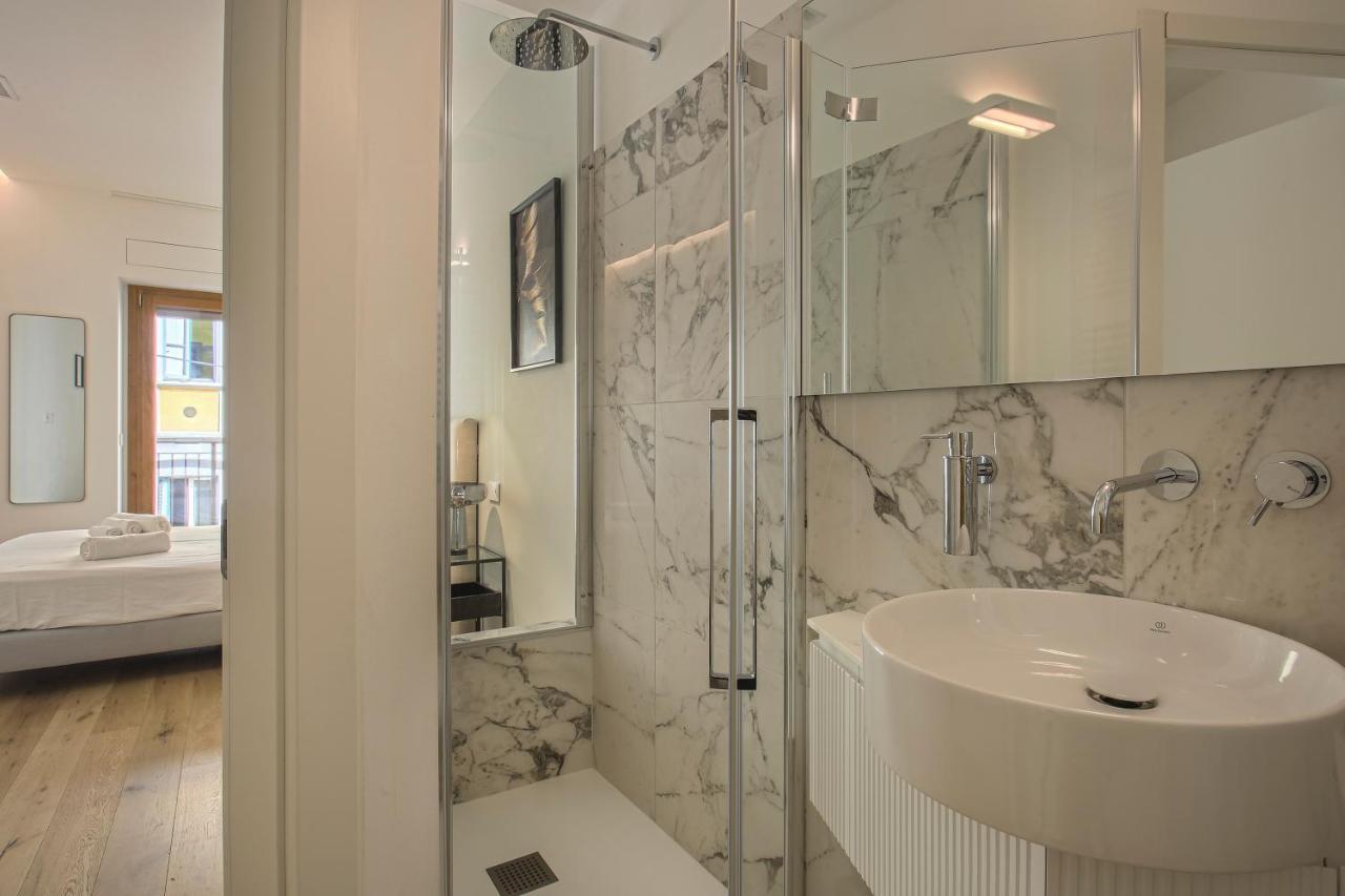Apartment Chic Luxury Apartments-hosted By Sweetstay