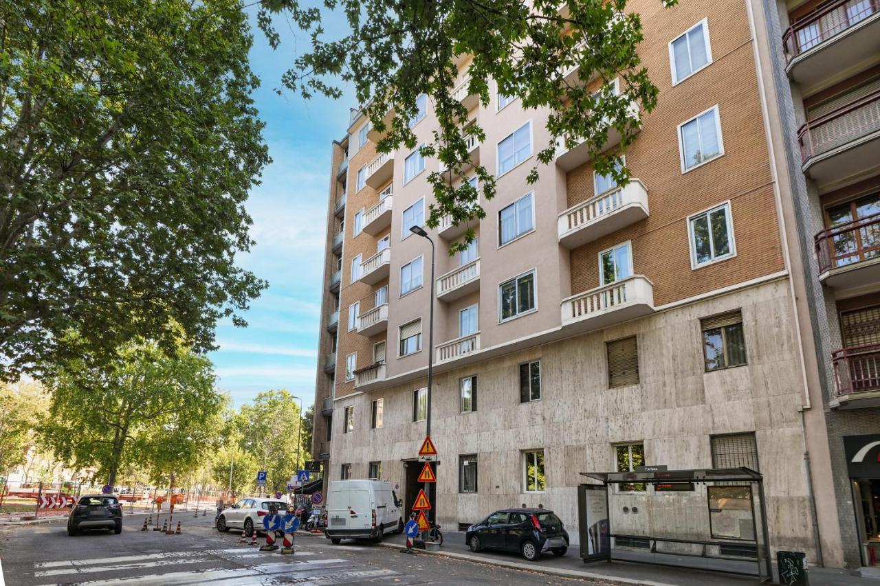 Contempora - Piazzale Susa 14 *