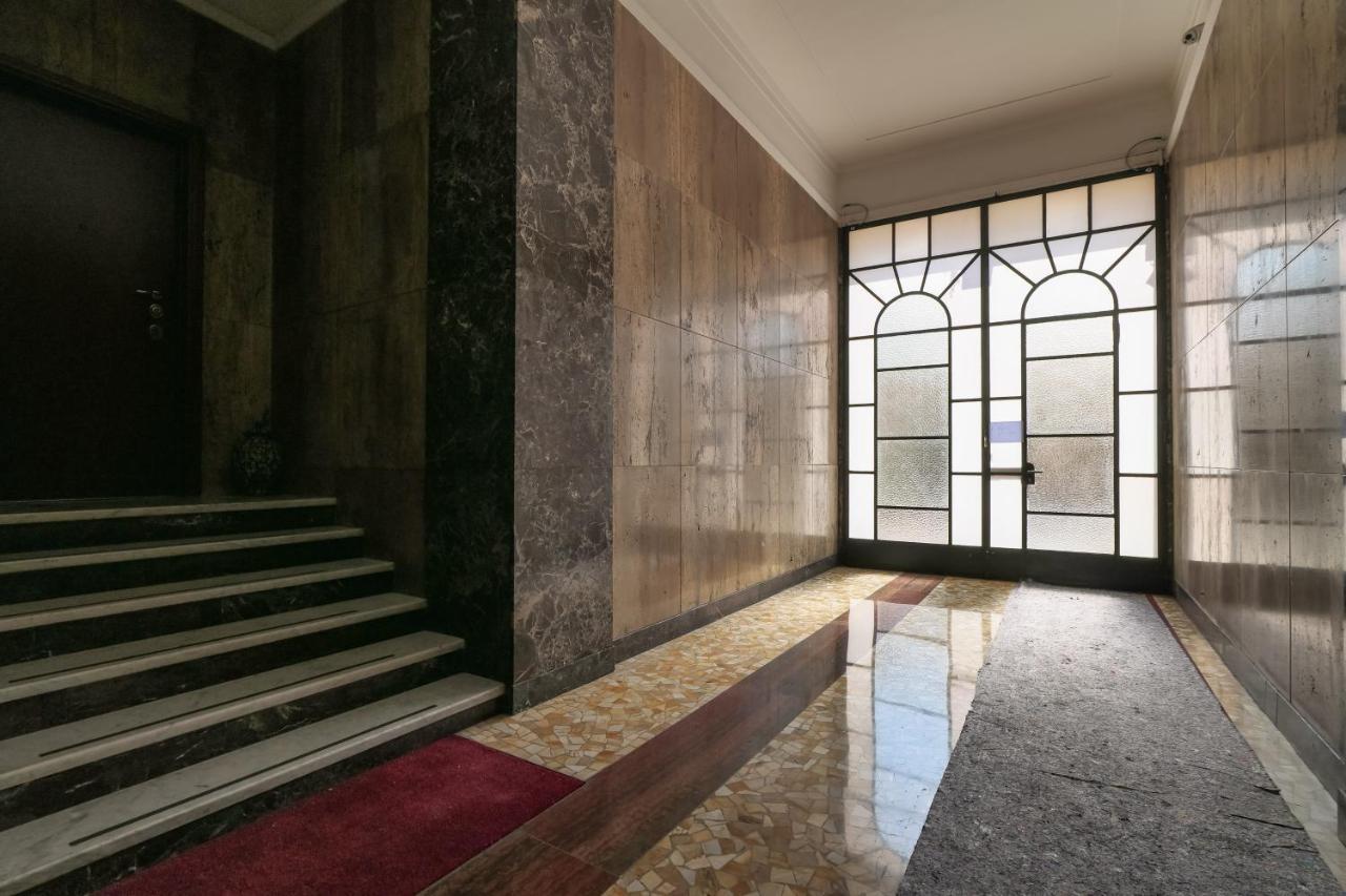 Contempora - Piazzale Susa 14 Milão