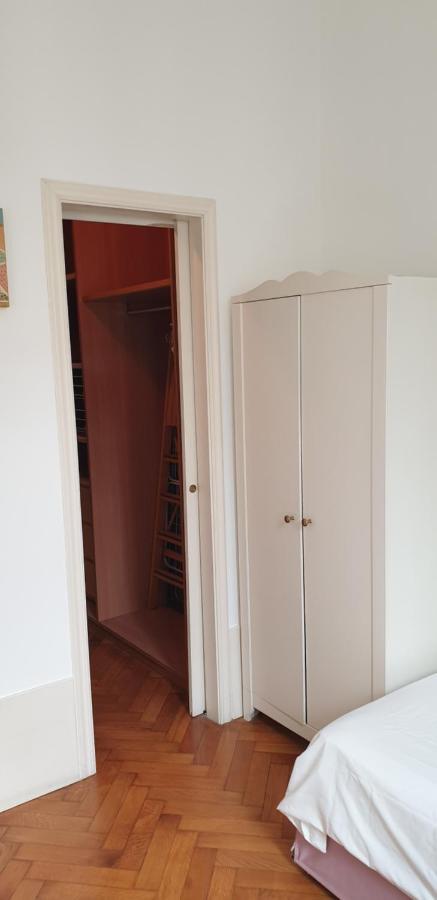 Meta Italy In Tortona Apartment
