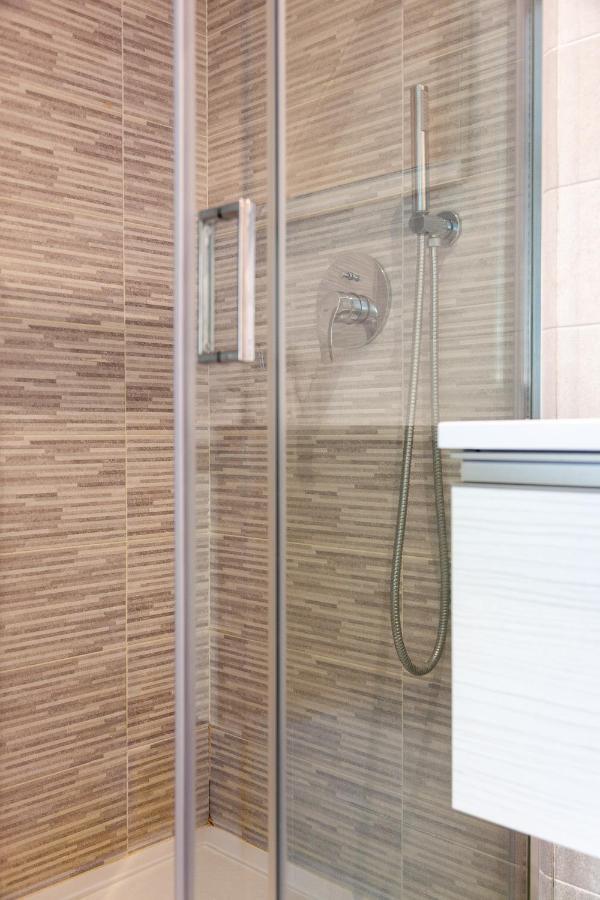 Apartment Luxury With Terrace - Forze Armate