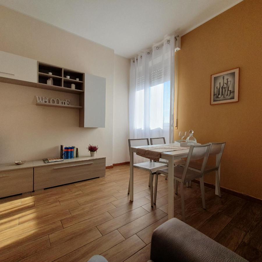 Apartment Bnbutler - Isonzo - Luminoso In Porta Romana Mailand