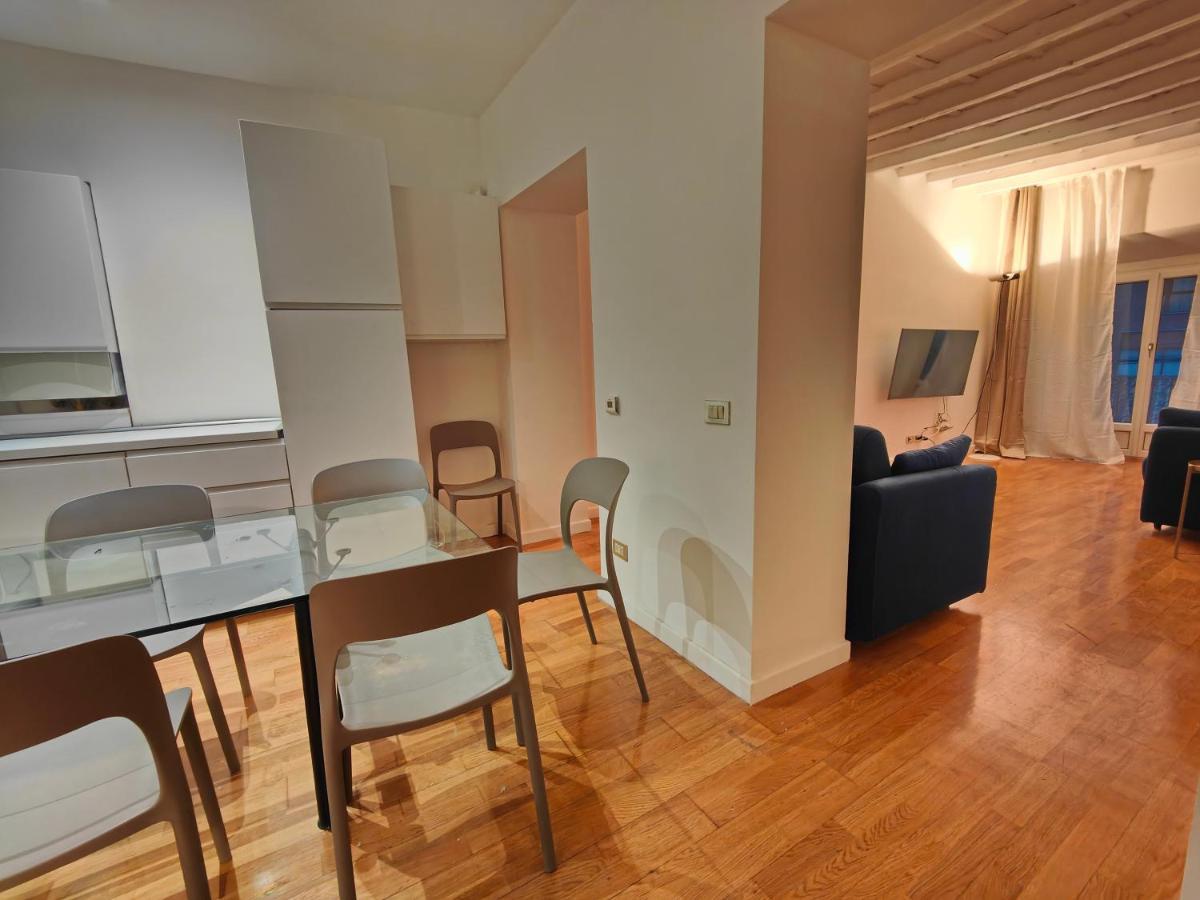 Crocetta - Design With Terrace Apartamento *