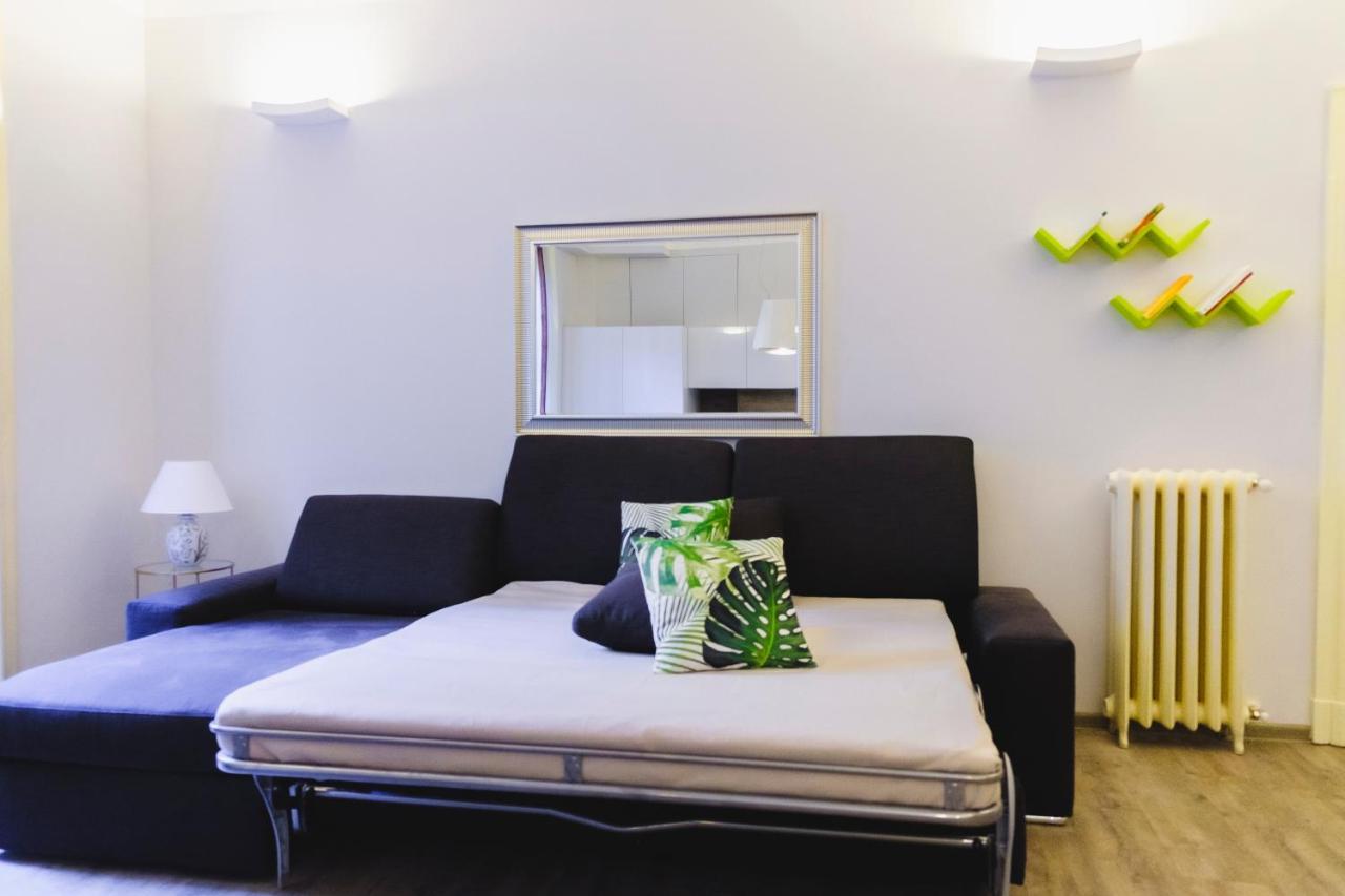 Book Now! Corso Buenos Aires & Loreto M1 * Milão