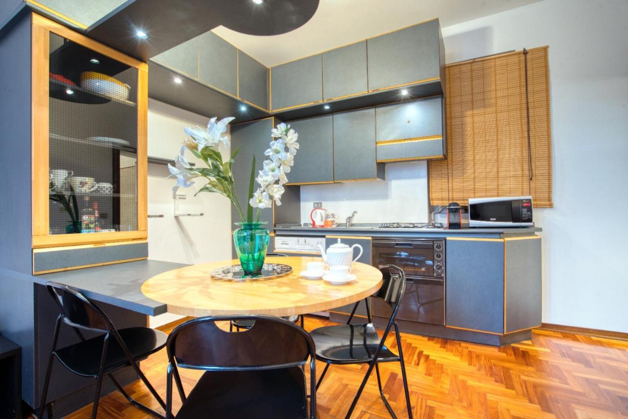 Caseospitali - Deangeli, Trilocale X5 Con Bagno Nuovo A 7 Fermate Dal Duomo Apartamento Milão