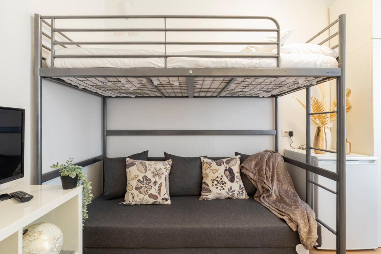 Apartment I Host - Alessi 10 *