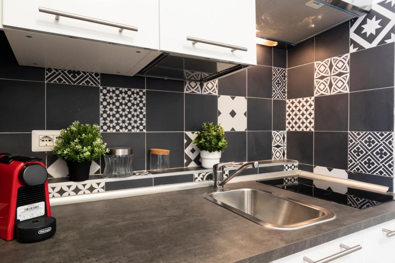 Apartment I Host - Alessi 10