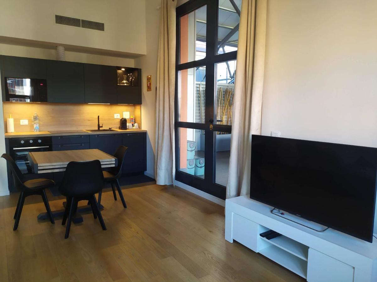 Apartamento Nuovo Loft Con Terrazzo M2 Ieo Humanitas Bocconi Navigli Milão