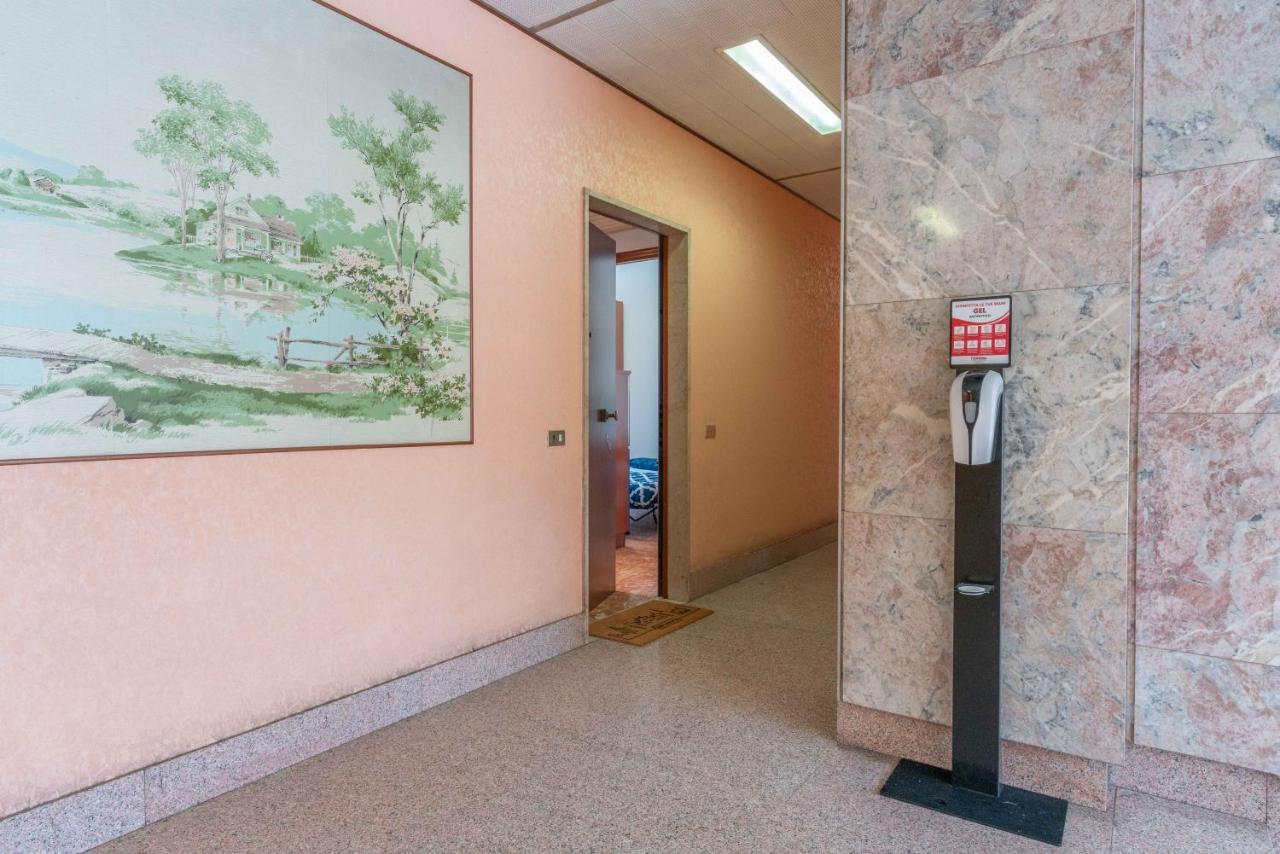 Apartment Zona Navigli - Smart House Con Tv 50 E Fast Wifi