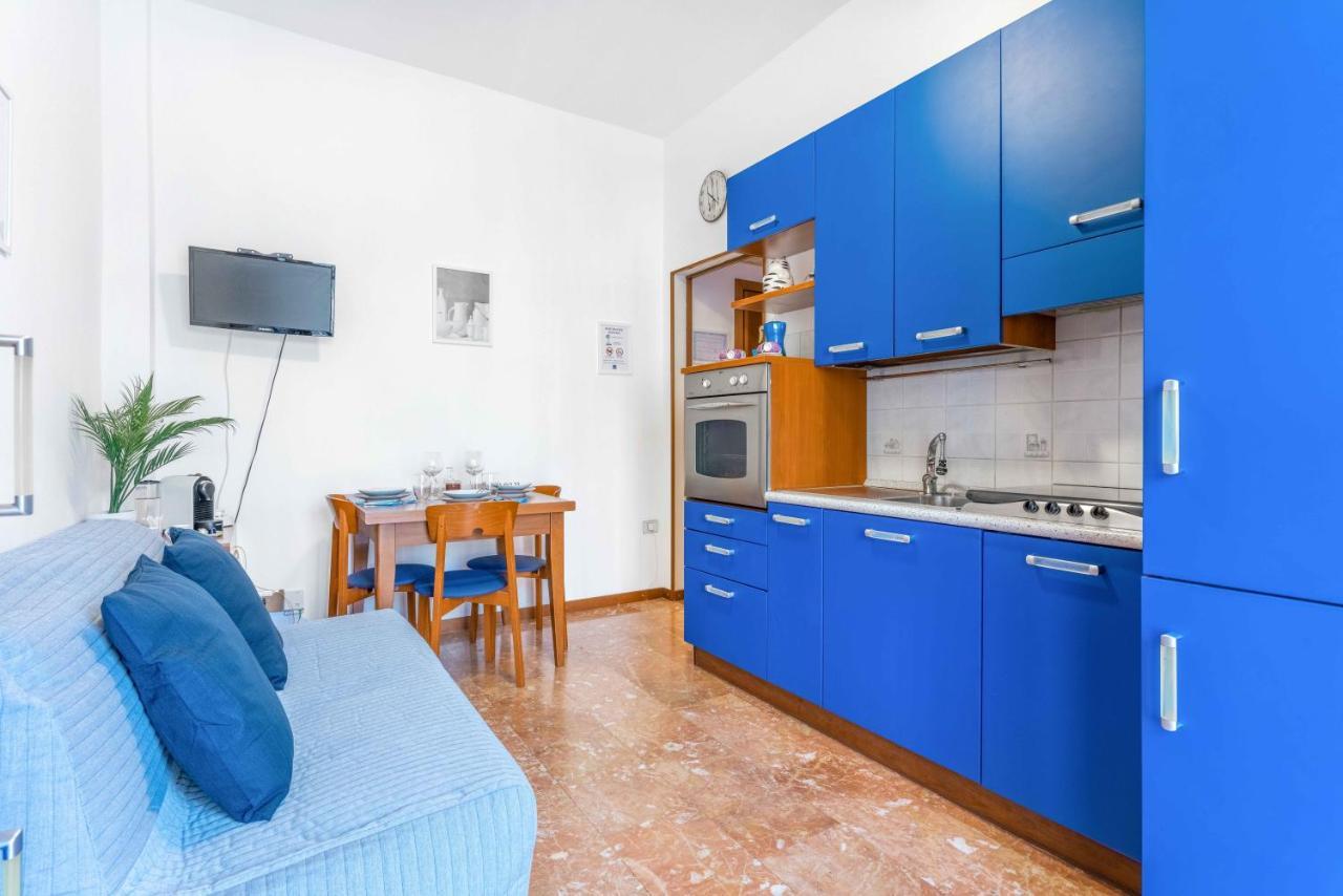 Zona Navigli - Smart House Con Tv 50 E Fast Wifi Apartment