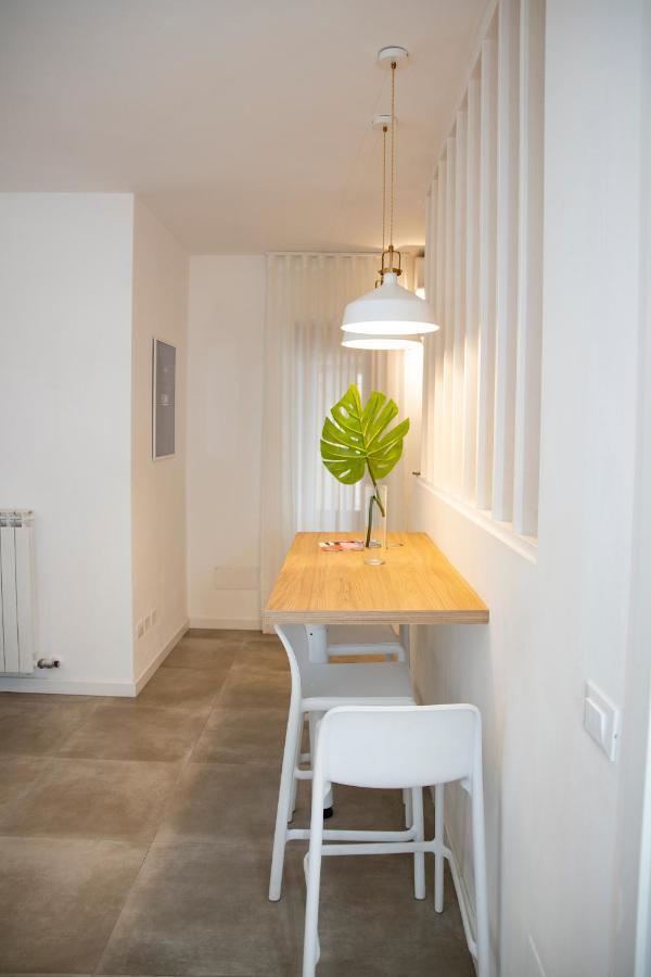 Easy Navigli Apartment